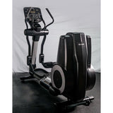 GENETIX Comm Self-generating Elliptical machine GEB8000